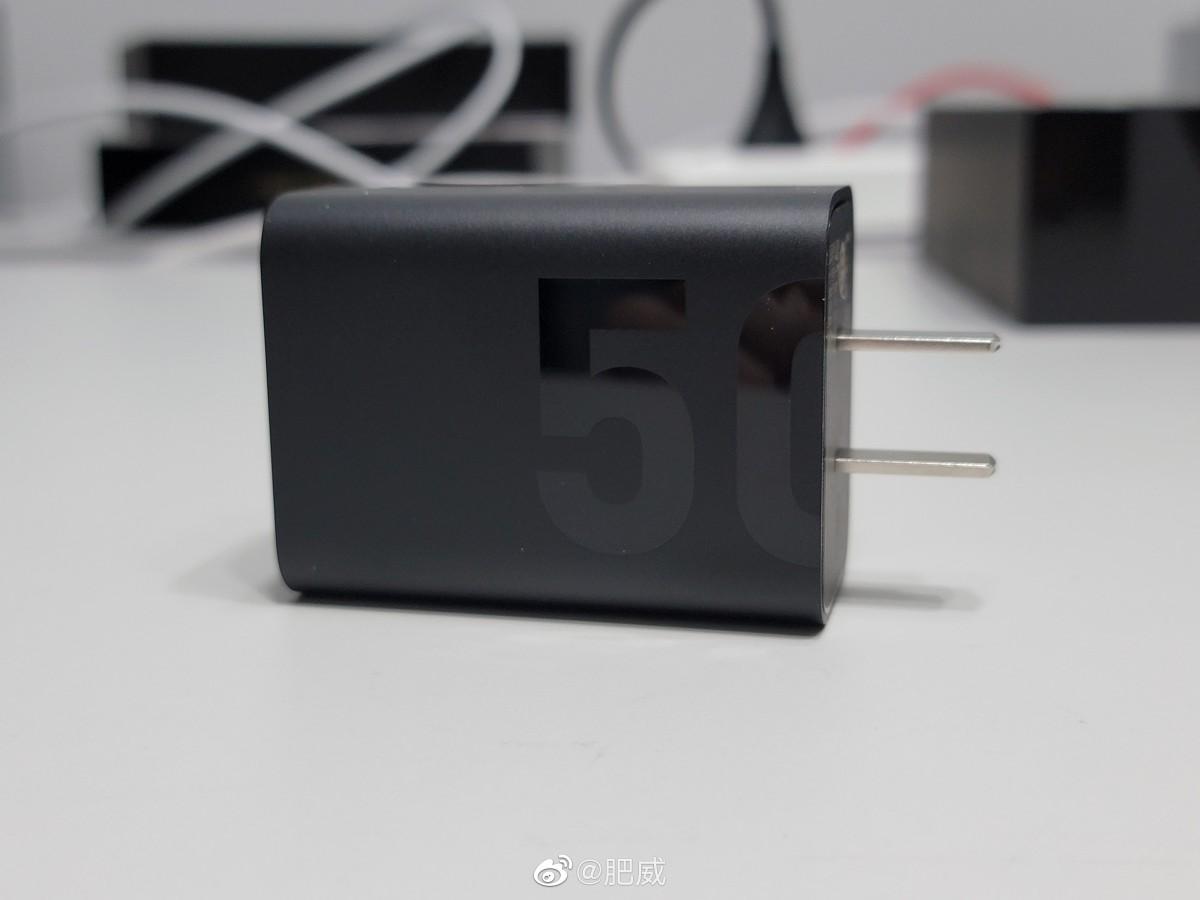 Lenovo представит планшет Legion Y700, смартфон Y90 и два ноутбука 19 gsmarena 013