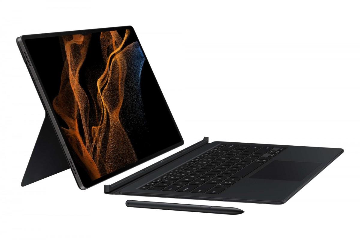 На промо-изображениях Samsung Galaxy Tab S8 показаны чехол с клавиатурой и S Pen 19 gsmarena 019