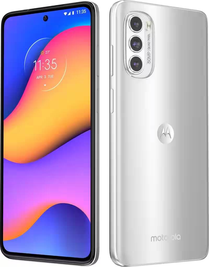 Новые смартфоны Motorola просочились в сеть 5 Смартфон Motorola с тремя камерами и вырезом для селфи