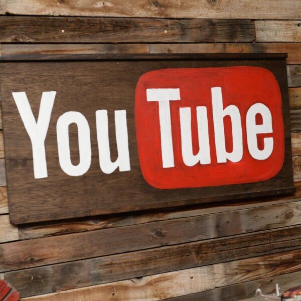 Youtube добавляет функцию транскрипции для Android