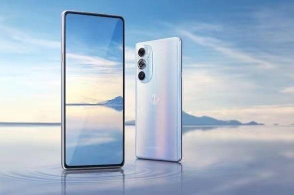 Moto Edge X30