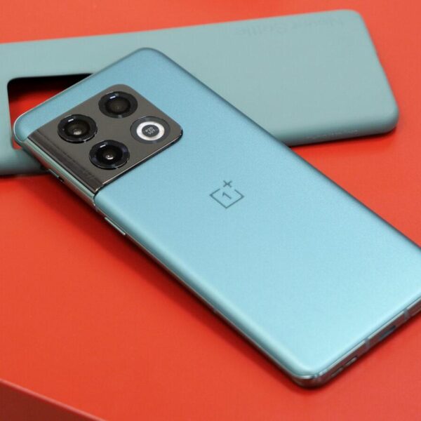 В сеть просочились фото OnePlus 10 или 10R