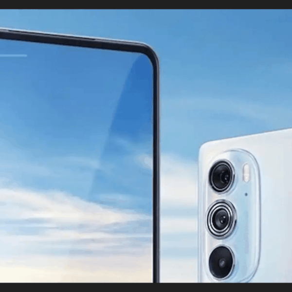 Moto Edge X30