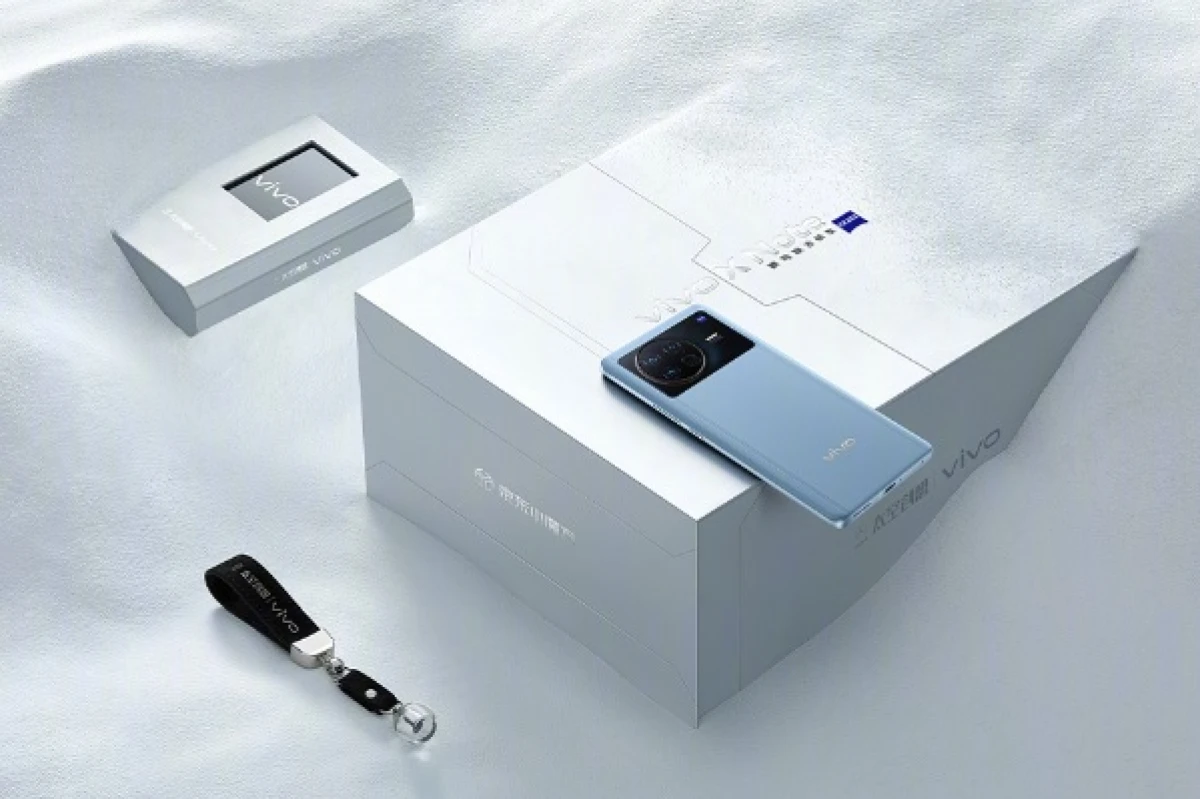vivo X Note Aerospace Edition будет поставляться с метеоритным маятником 6 vivo X Note Aerospace Edition