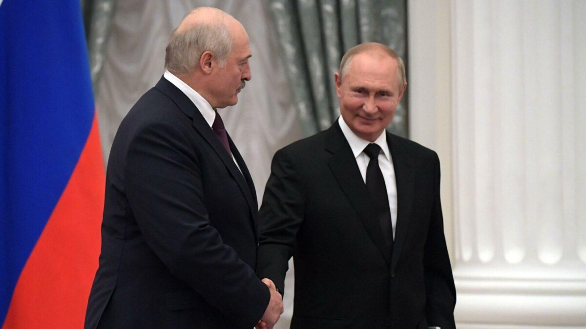 Владимир Путин пообещал отправить в космос белорусского космонавта 2 Владимир Путин