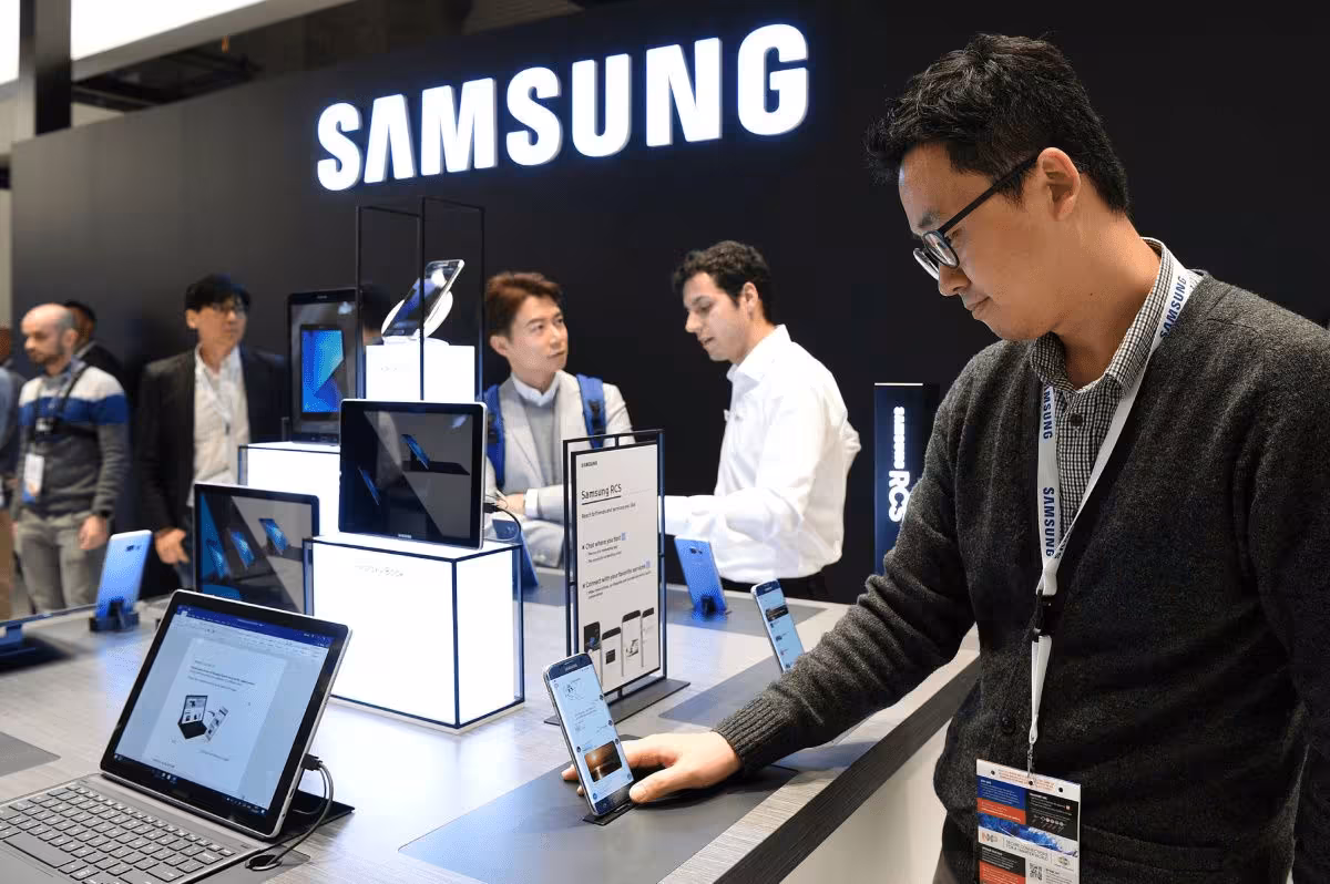 Samsung сообщил о рекордных доходах в первом квартале благодаря Galaxy S22 3 Samsung сообщил о рекордных доходах в первом квартале благодаря Galaxy S22