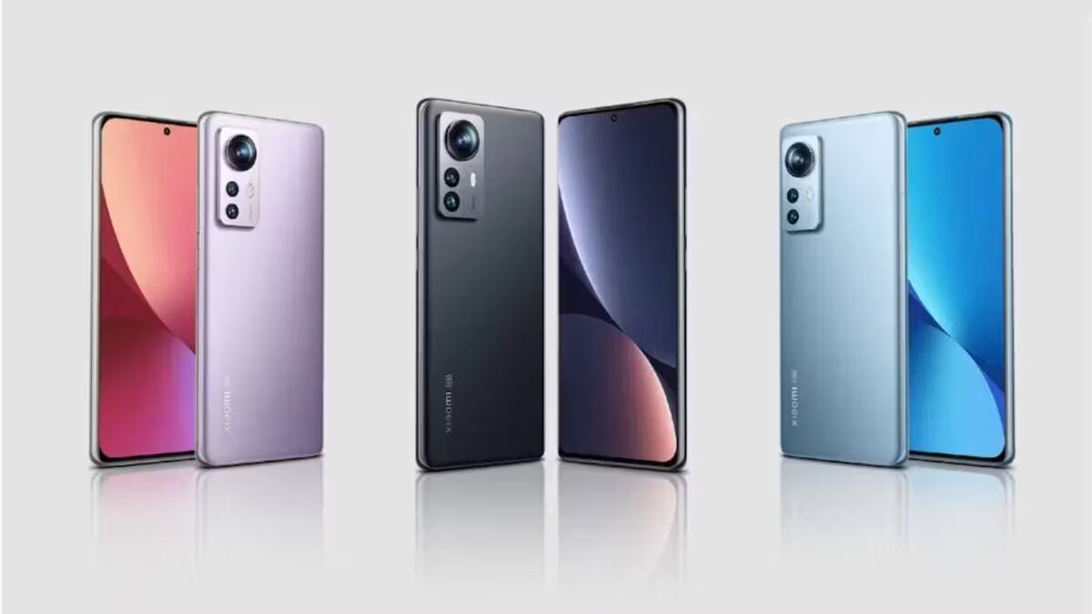 Смартфоны Xiaomi 12S и Mix Fold 2 с тройной камерой и разными цветами дисплеев