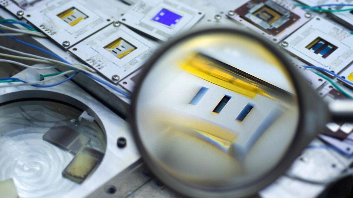 30 Year Perovskite Solar Cell scaled 1