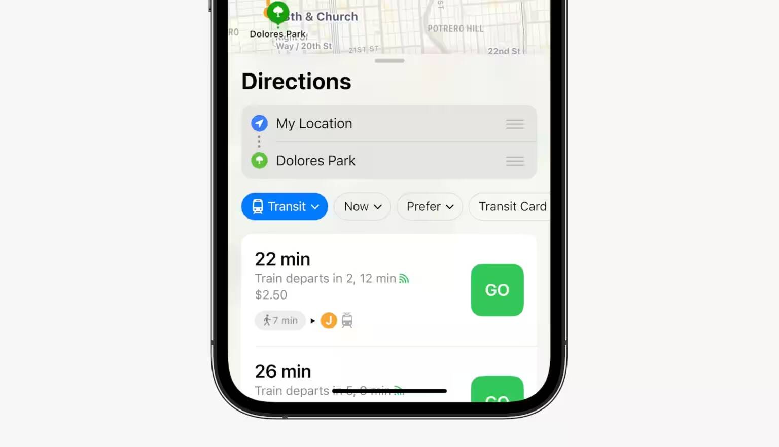 Экран iPhone с картой и расписанием поездок в приложении Apple Maps