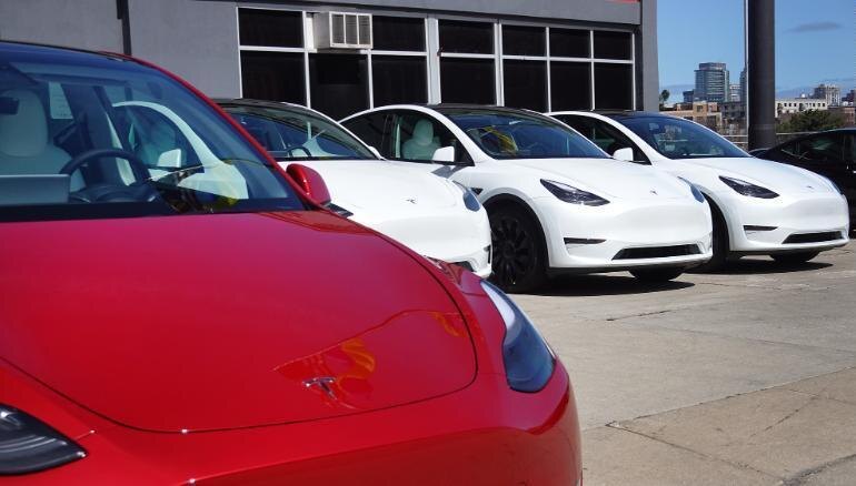 220401080454 tesla us dealership 0328 exlarge 169 1