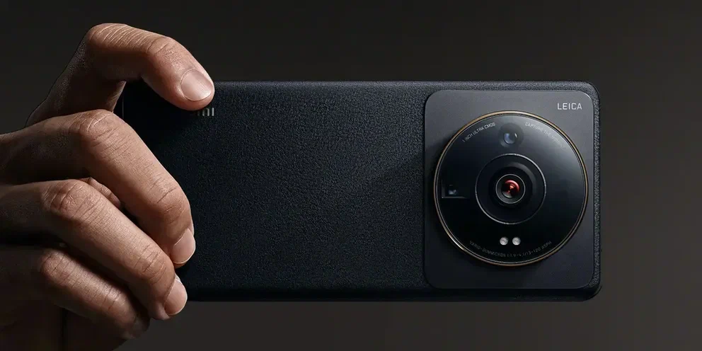 Xiaomi 12S Ultra: датчик основной камеры измеряется на видео 2 Xiaomi