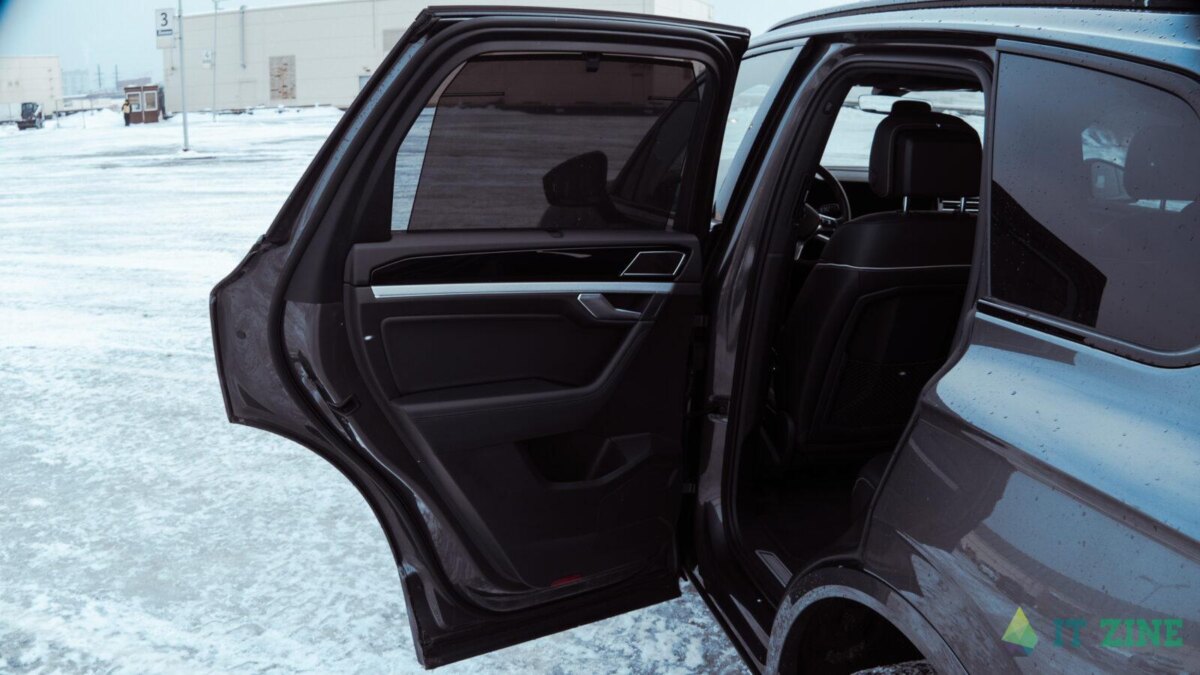 Обзор Volkswagen Touareg: большой автомобиль мечты 78 Volkswagen Touareg itzine.ru 22