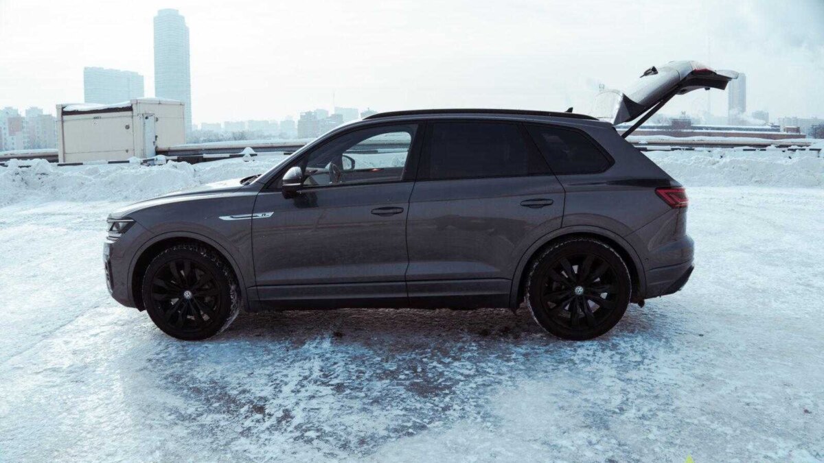 Обзор Volkswagen Touareg: большой автомобиль мечты 106 Volkswagen Touareg itzine.ru 38