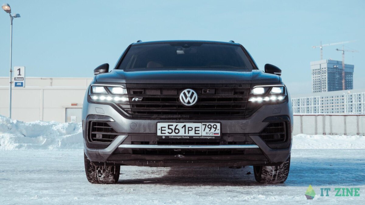 Обзор Volkswagen Touareg: большой автомобиль мечты 75 Volkswagen Touareg itzine.ru 55