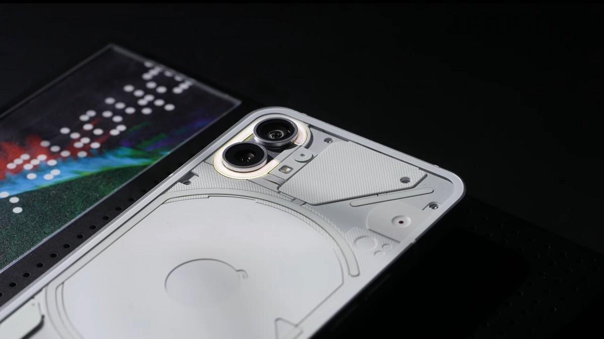 Nothing Phone (1) получит подэкранный сканер отпечатков пальцев 1 Nothing Phone (1)