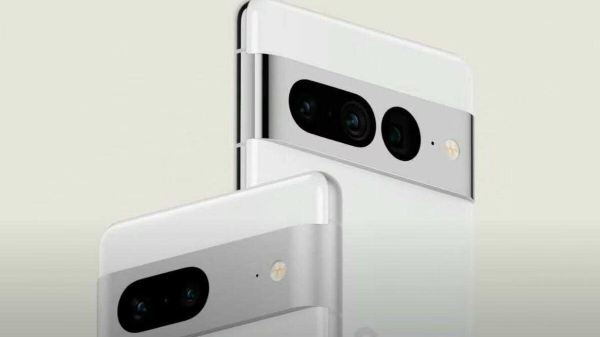 Задняя панель смартфона Google Pixel 7 с тремя камерами