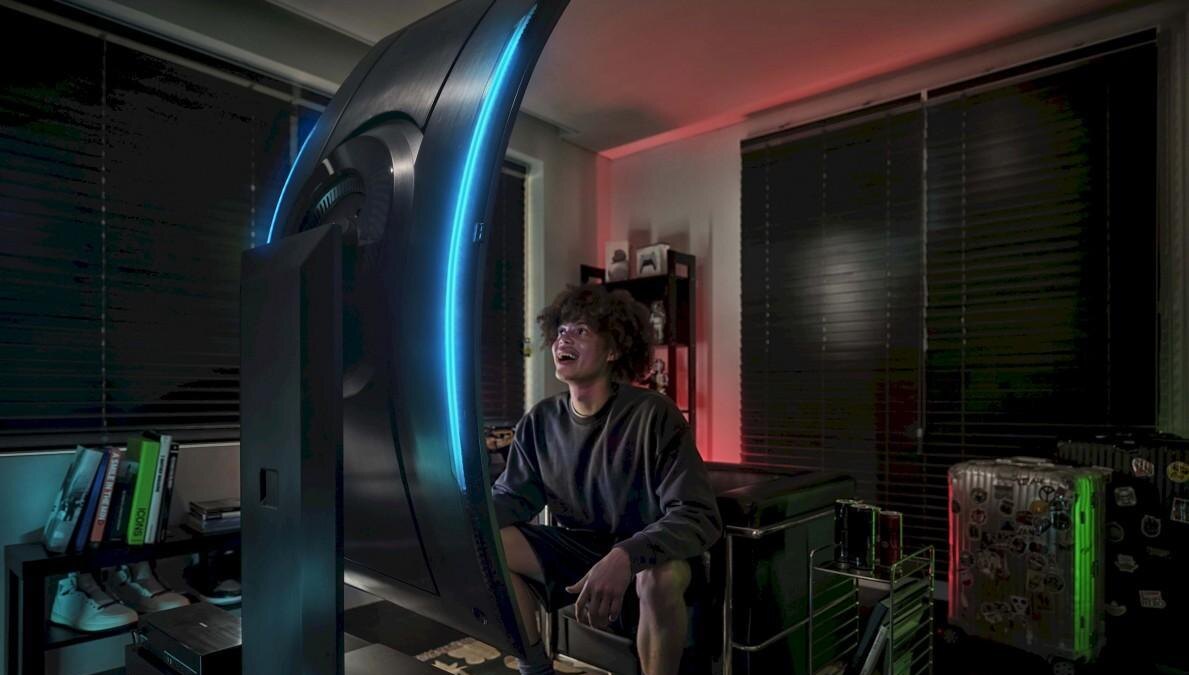 Samsung: новый Odyssey Ark — это огромный игровой монитор с диагональю 55 дюймов 6 Samsung