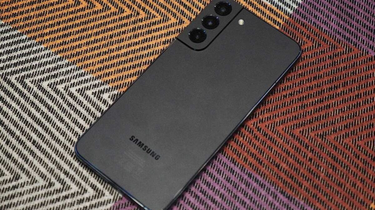 Утекшие изображения чехлов для Samsung Galaxy S23