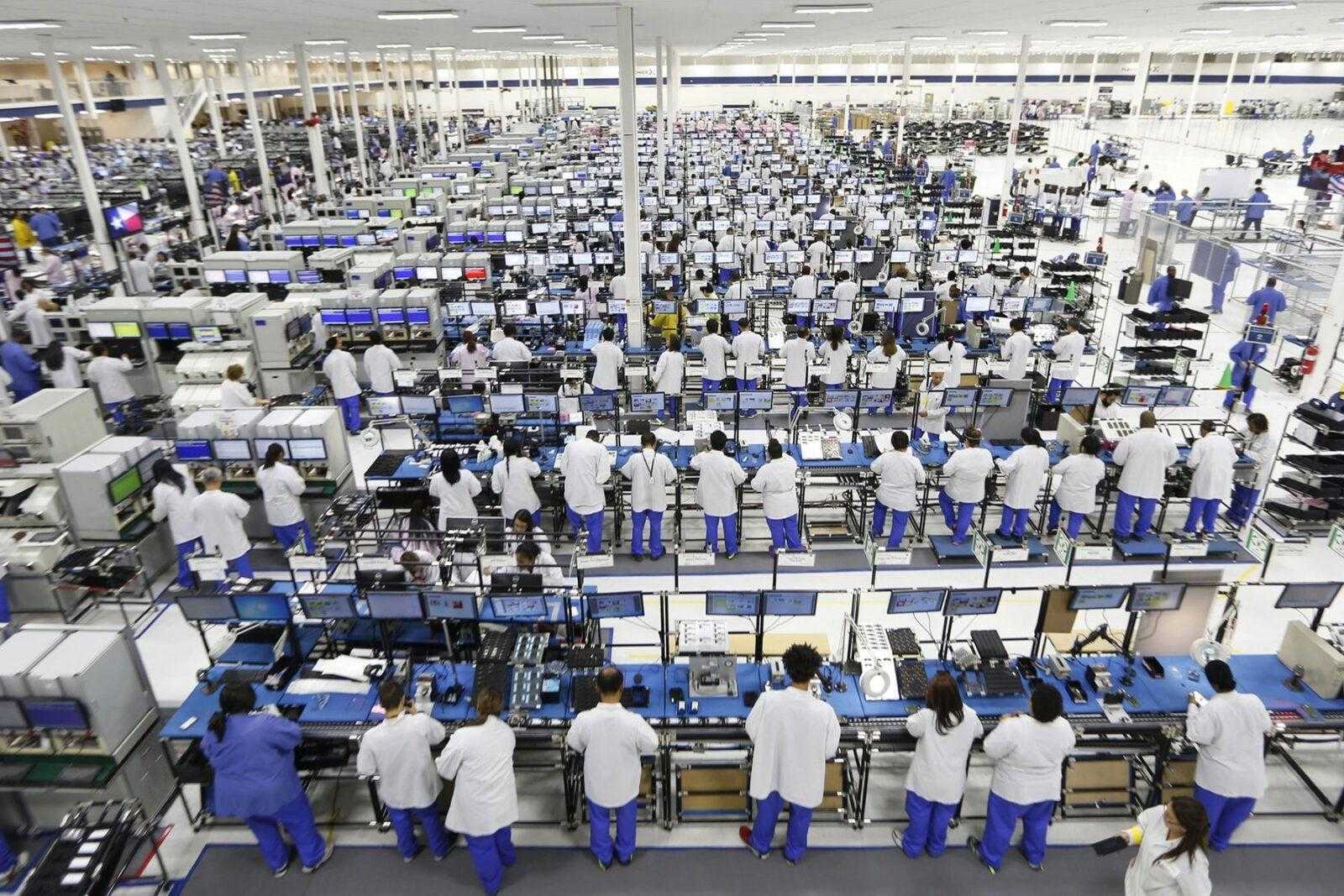 Foxconn заплатила 20 000 бунтующим рабочим, чтобы они покинули компанию 3 Foxconn