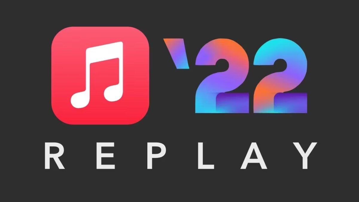 Экран Apple Music Replay 2022 с плейлистом лучших треков за год на iPhone