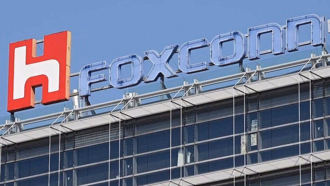 Foxconn заплатила 20 000 бунтующим рабочим, чтобы они покинули компанию 2 Foxconn