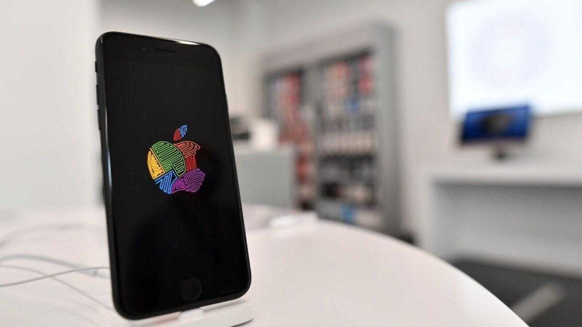 iPhone SE 4