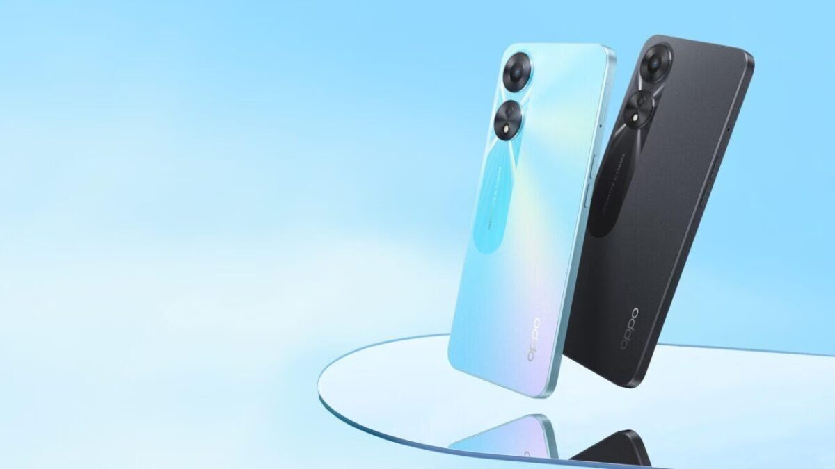 Два смартфона Oppo A58x 5G сзади на светлом фоне