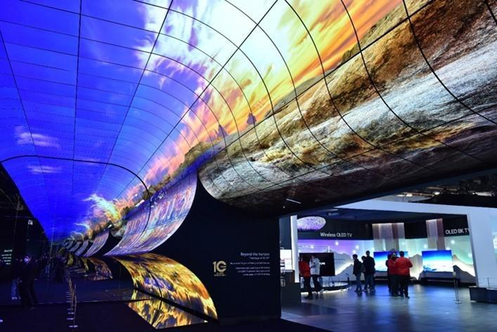 CES 2023: LG представила инсталляцию OLED Horizon 8 LG