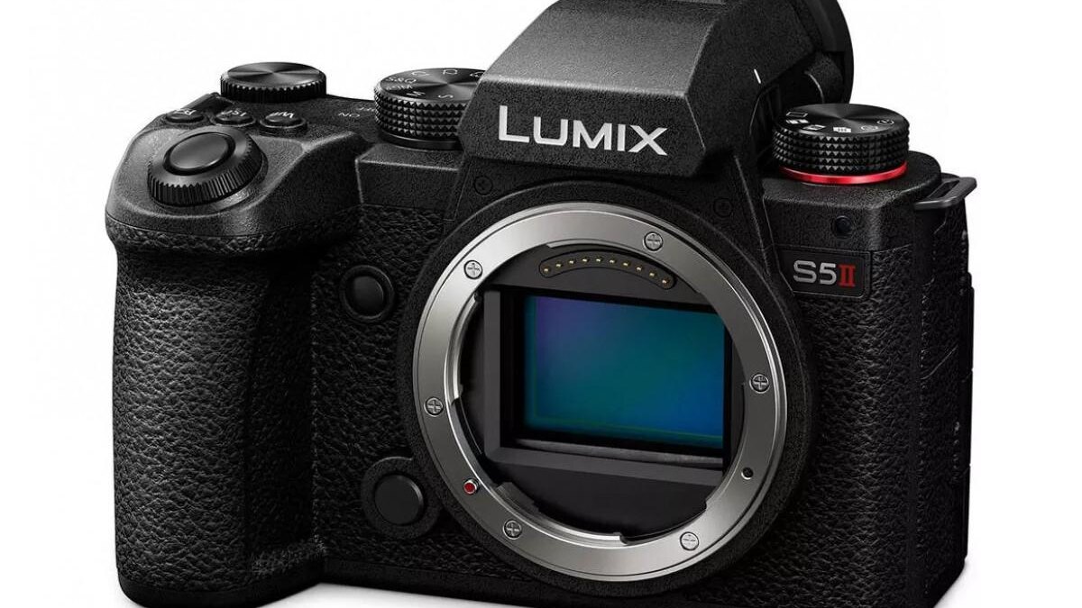 Panasonic представил камеры LUMIX S5II и S5IIX с фазовым автофокусом 5 Panasonic
