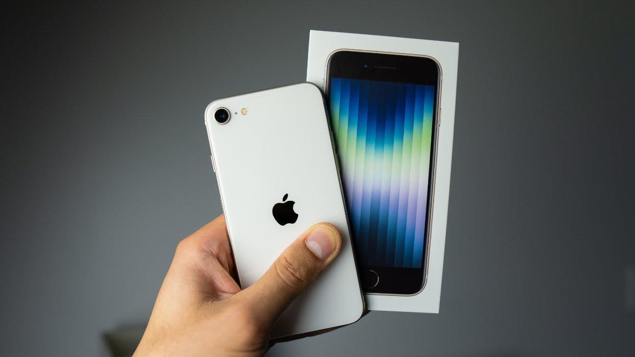 Слух: Apple больше не будет выпускать iPhone SE 3 Apple