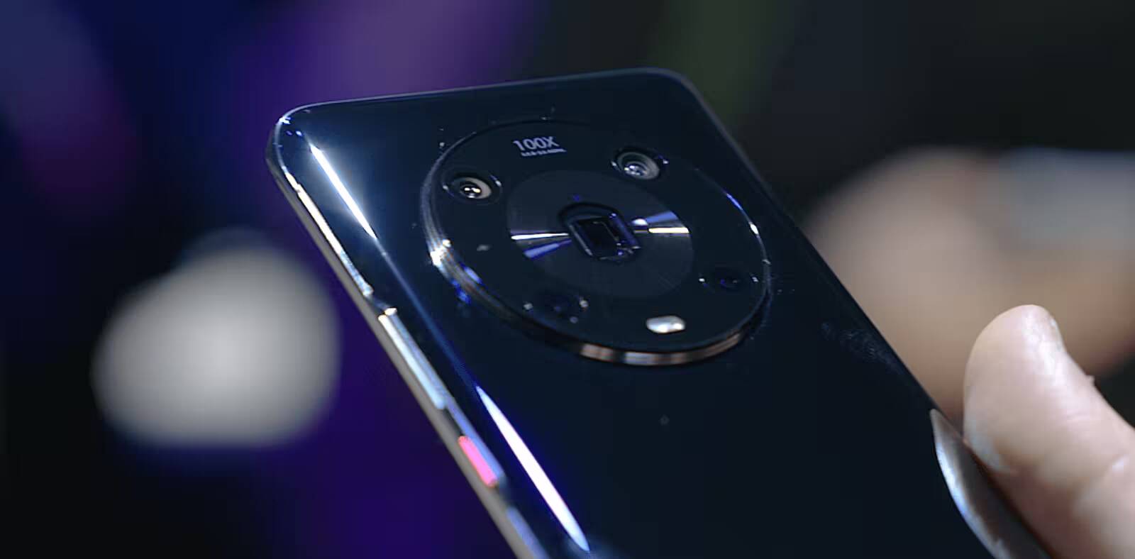Задняя панель смартфона Honor Magic 5 Pro с камерой и вспышкой