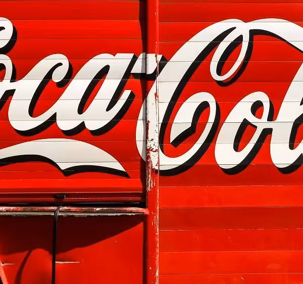 Realme 10 Pro 5G Coca-Cola Edition