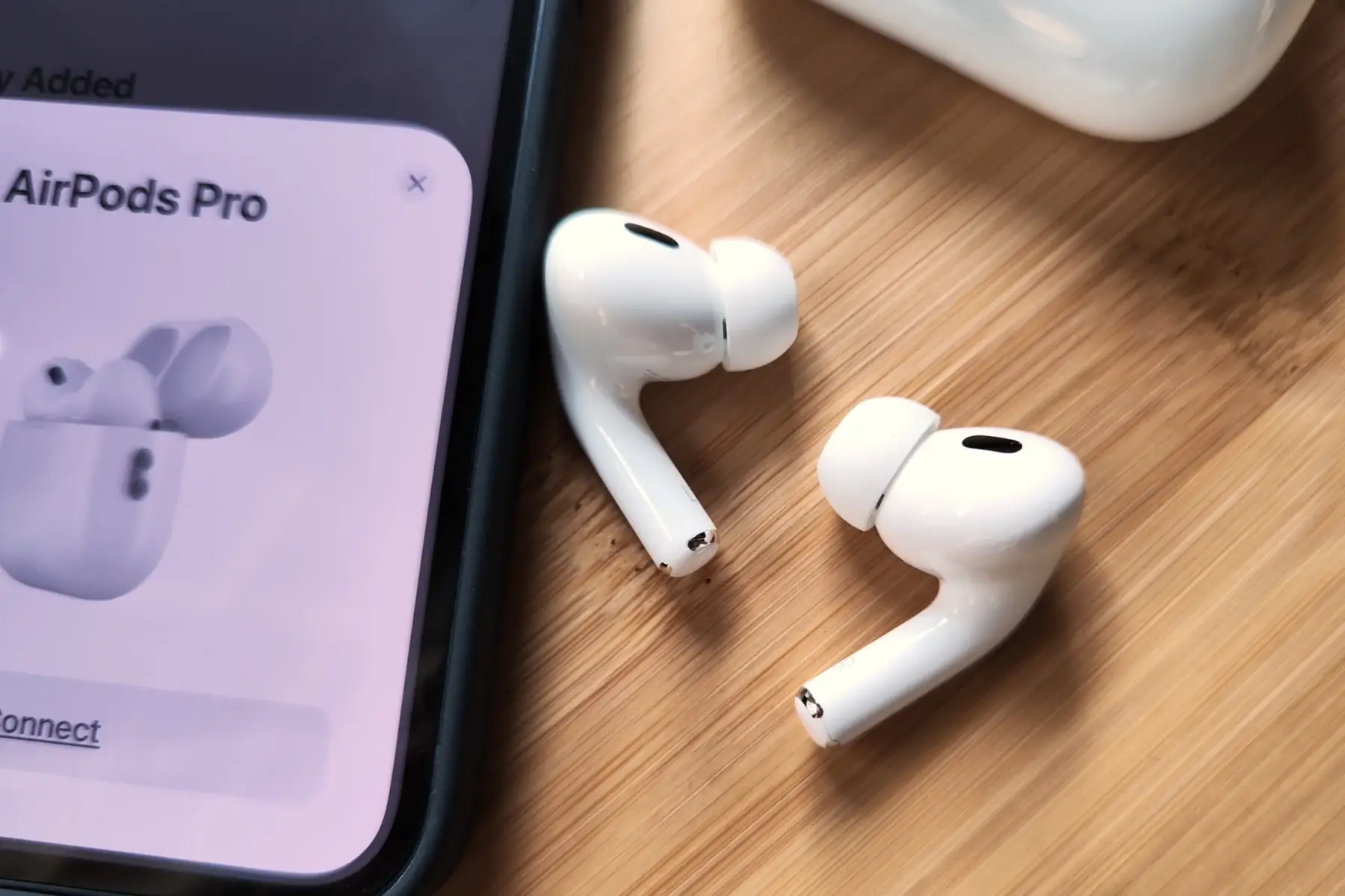 Apple планирует выпустить версию AirPods Pro 2 c USB-С в 2023 году 3 apple airpods pro 2 review 00025
