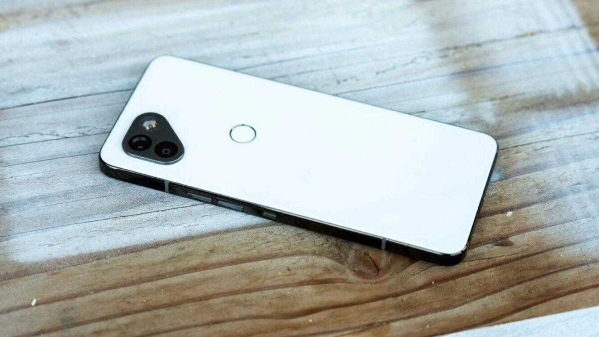 Продажи криптосмартфона Solana Mobile Saga стартуют 13 апреля 4 spec reveal 1 1 large