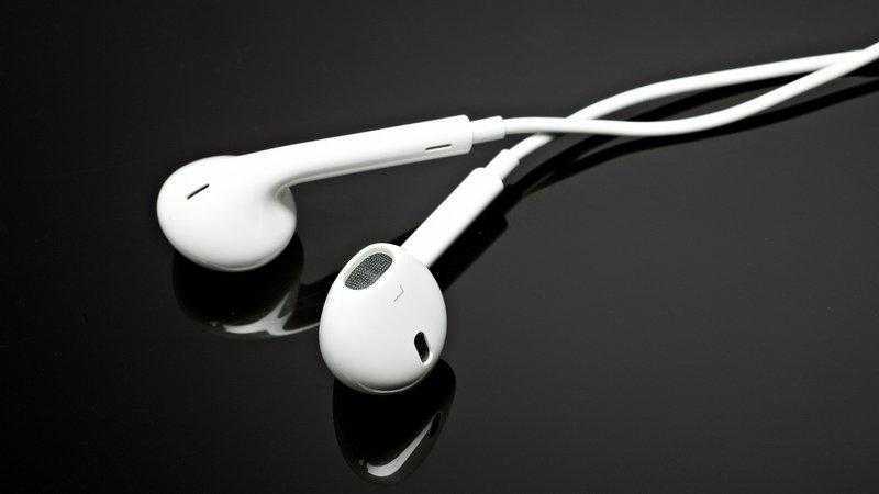 Apple готовится к выпуску проводных наушников EarPods с зарядным портом USB-C 3