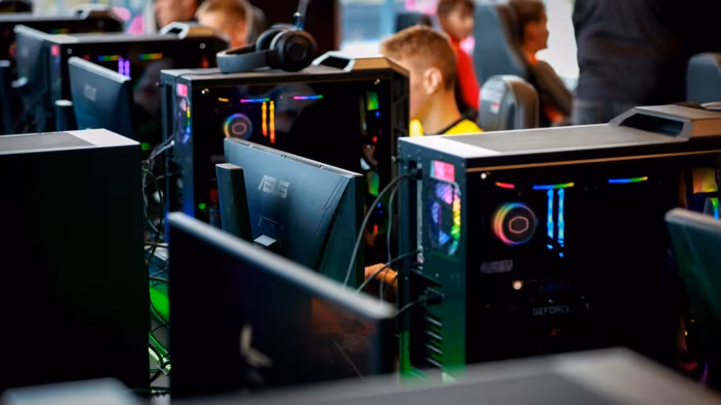 Компания AUO представила игровой монитор, способный поглощать свет 2