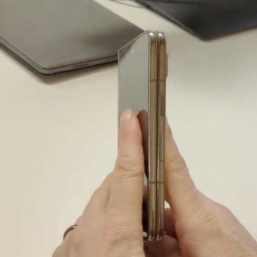 Google Pixel Fold: утечка фотографий 7 Google