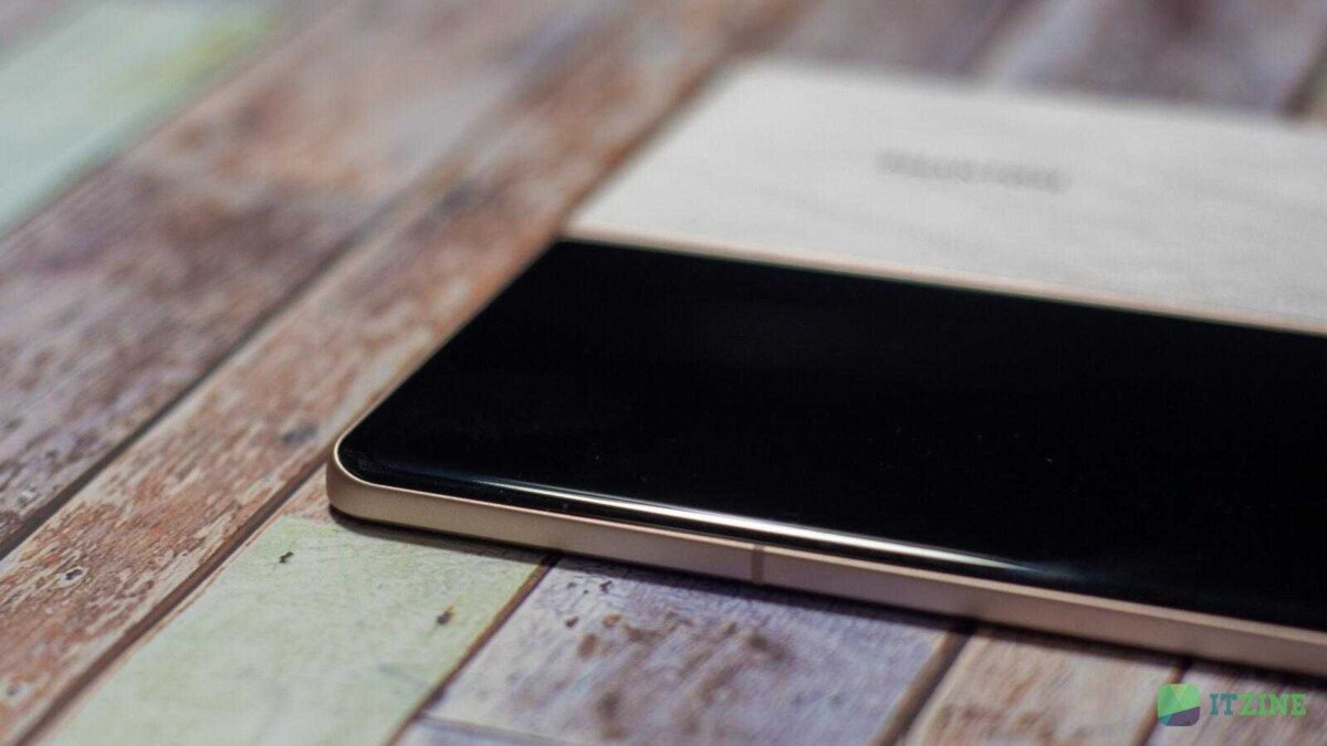 Обзор Tecno Phantom V Fold: неожиданно классный складной смартфон 50 tecno phantom v fold itzine.ru 54