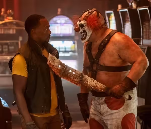 В клипе сериала Twisted Metal показали Нидлз Кейна