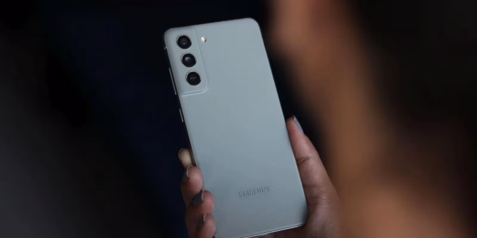 Samsung Galaxy S23 FE получит зарядку на 25 Вт 2 Samsung