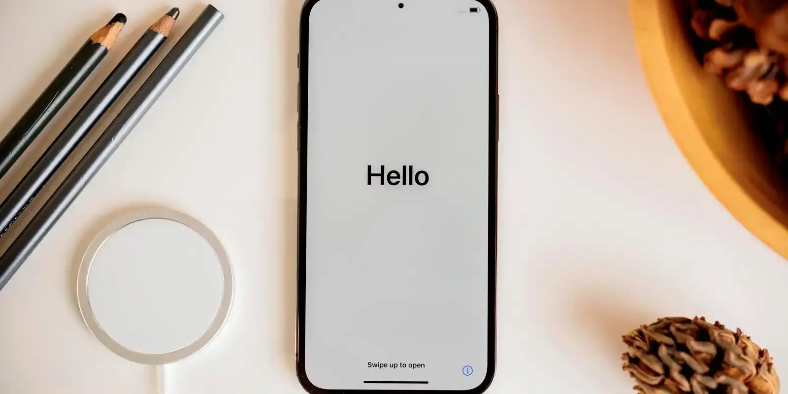Apple может убрать вырез с Mac и iPhone 2 iphone with no notch.jpg