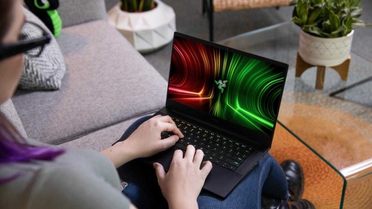 Razer представила обновлённый Blade 14 с процессором AMD Ryzen 9 7940HS и RTX 40-й серии 2 Razer Blade 14