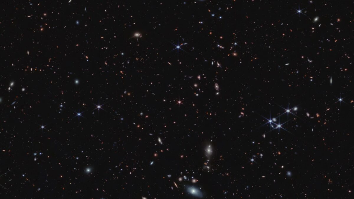 Image source: NASA, ESA, CSA, Simon Lilly (ETH Zürich), Daichi Kashino (Nagoya University), Jorryt Matthee (ETH Zürich), Christina Eilers (MIT), Rob Simcoe (MIT), Rongmon Bordoloi (NCSU), Ruari Mackenzie (ETH Zürich); Image Processing: Alyssa Pagan (STScI) Ruari Macken