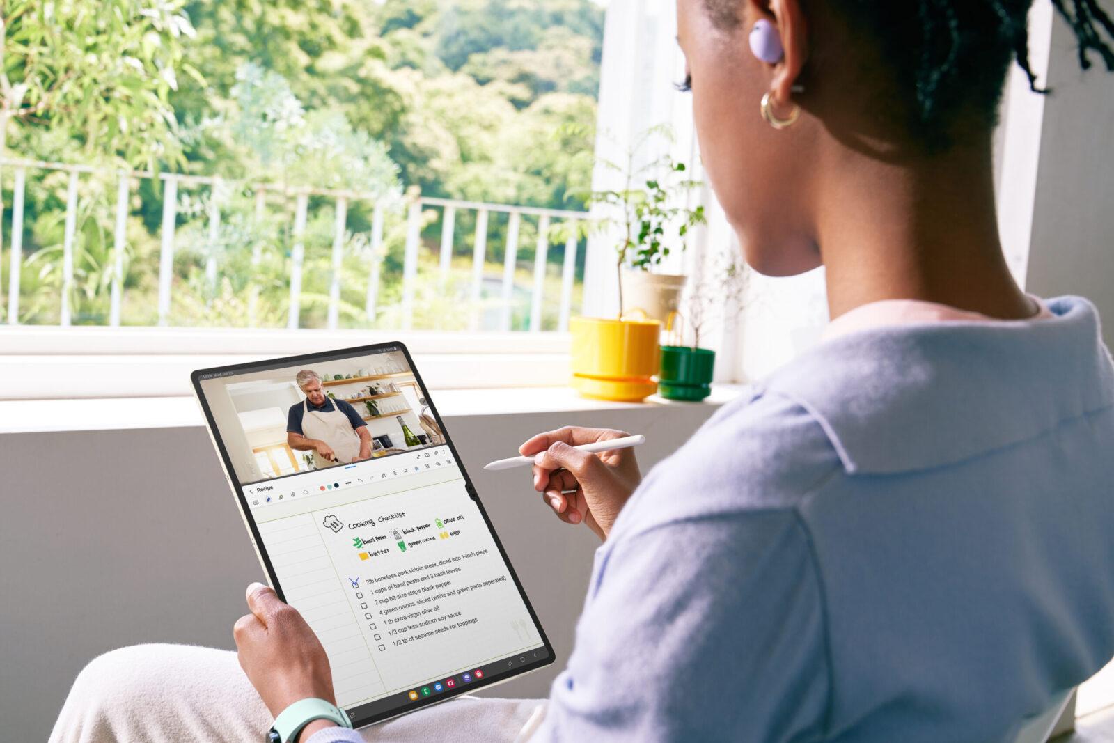 Samsung показал новые планшеты Galaxy Tab S9 на Unpacked 2023 9 3. multi window scaled