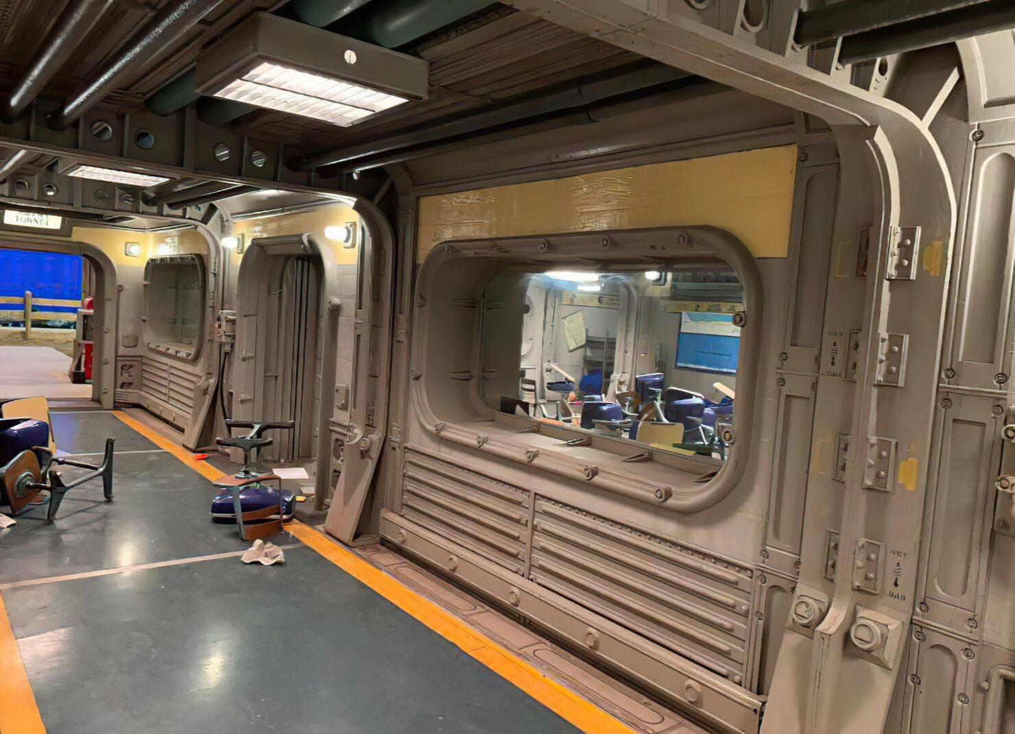 На новых снимках сериала Fallout показали Vault Tech 3 fallout tv hd 1480x1071 1
