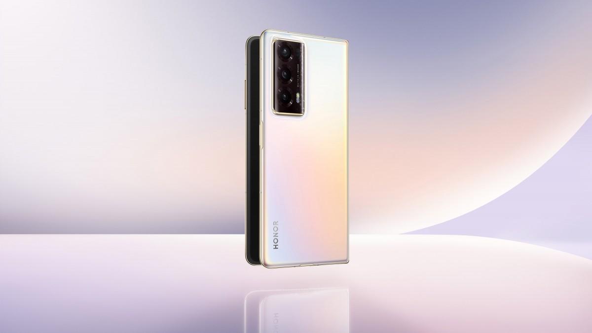 Honor представил Magic V2 12 Honor