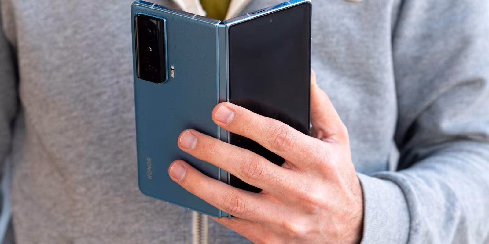 Honor Magic V2: первый официальный тизер 2 Honor Magic V2