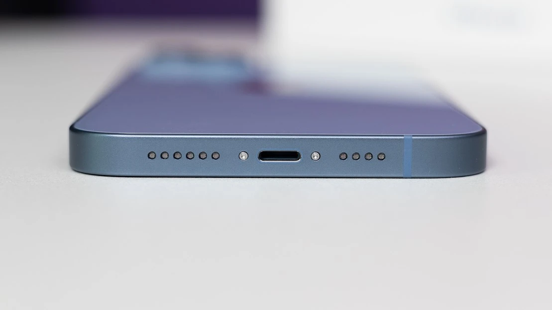 Apple может поставить порт USB-C на старые модели iPhone 1 apple might bring the usb c port to older iphones