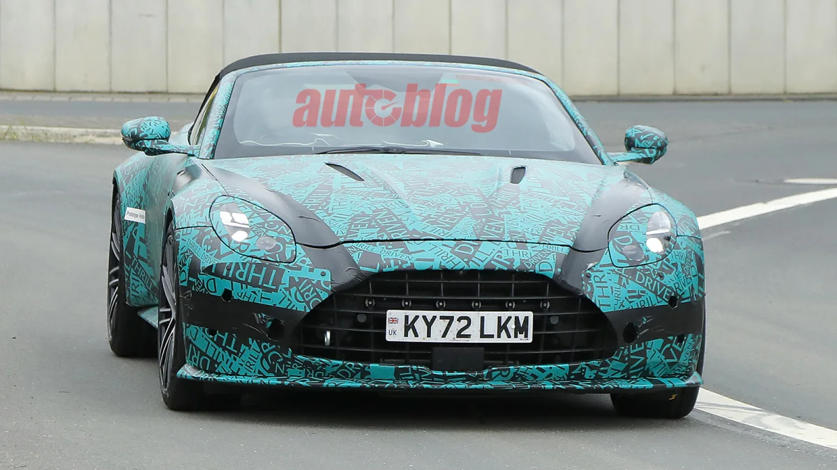 Шпионские фотографии Aston Martin Vantage Volante демонстрируют новый дизайн 8 aston martin vantage volante 001 copy