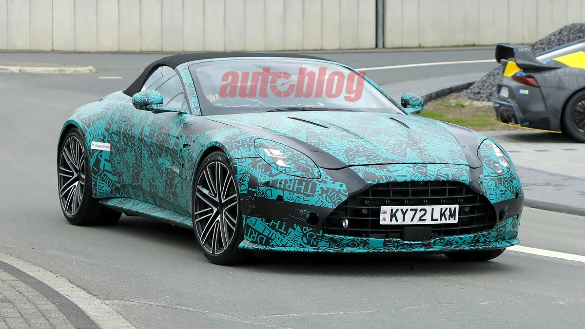 Шпионские фотографии Aston Martin Vantage Volante демонстрируют новый дизайн 13 aston martin vantage volante 003 copy